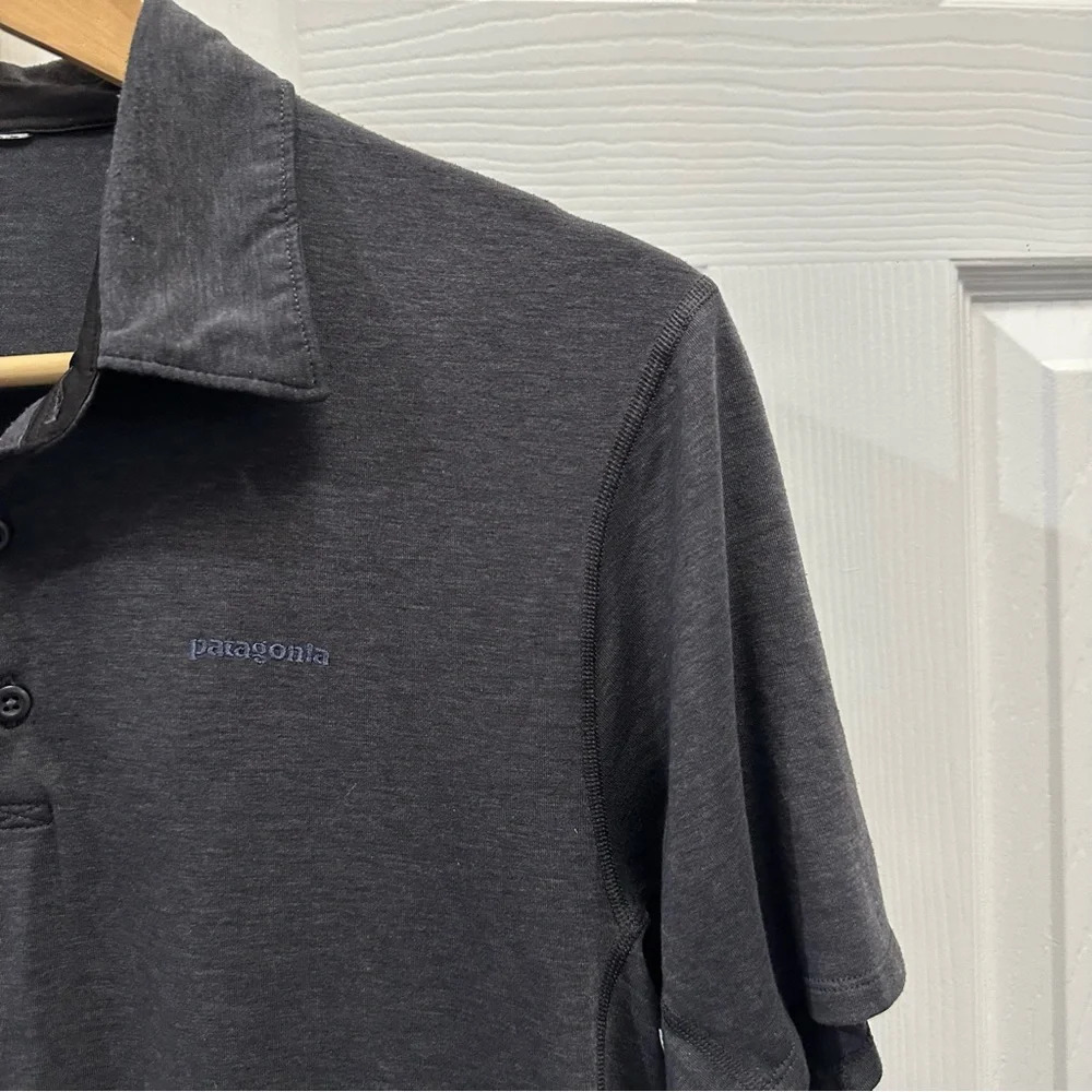 Patagonia Men’s Grey Polo Size Small - Picture 2 of 2